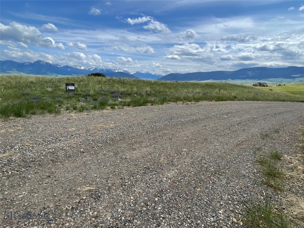 Tract 9c Gateway Drive Property Photo 4