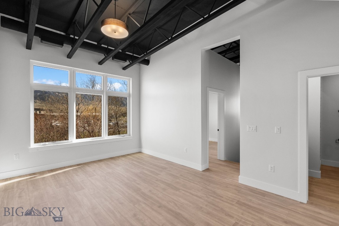 329 Gallatin Park Drive 102/202 Property Photo 11