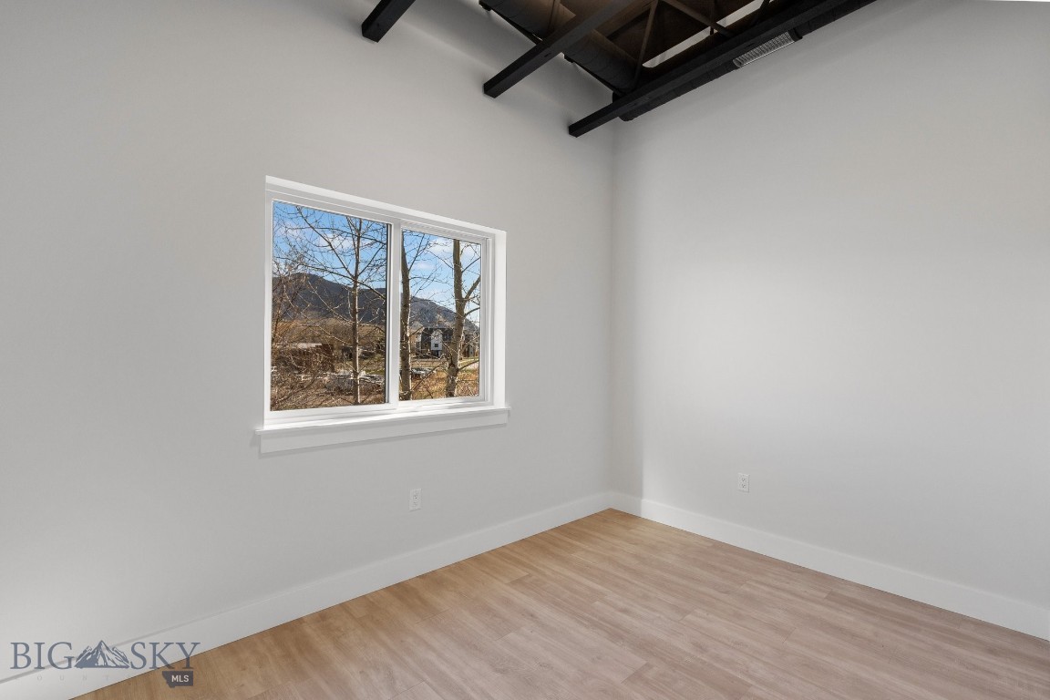 329 Gallatin Park Drive 102/202 Property Photo 12