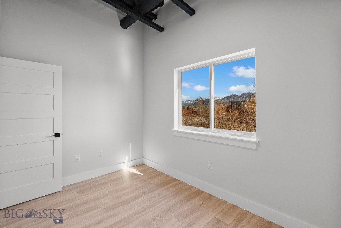 329 Gallatin Park Drive 102/202 Property Photo 14