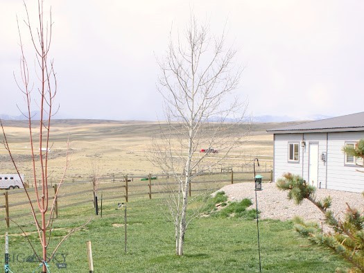 10 Lester Lane Property Photo 17
