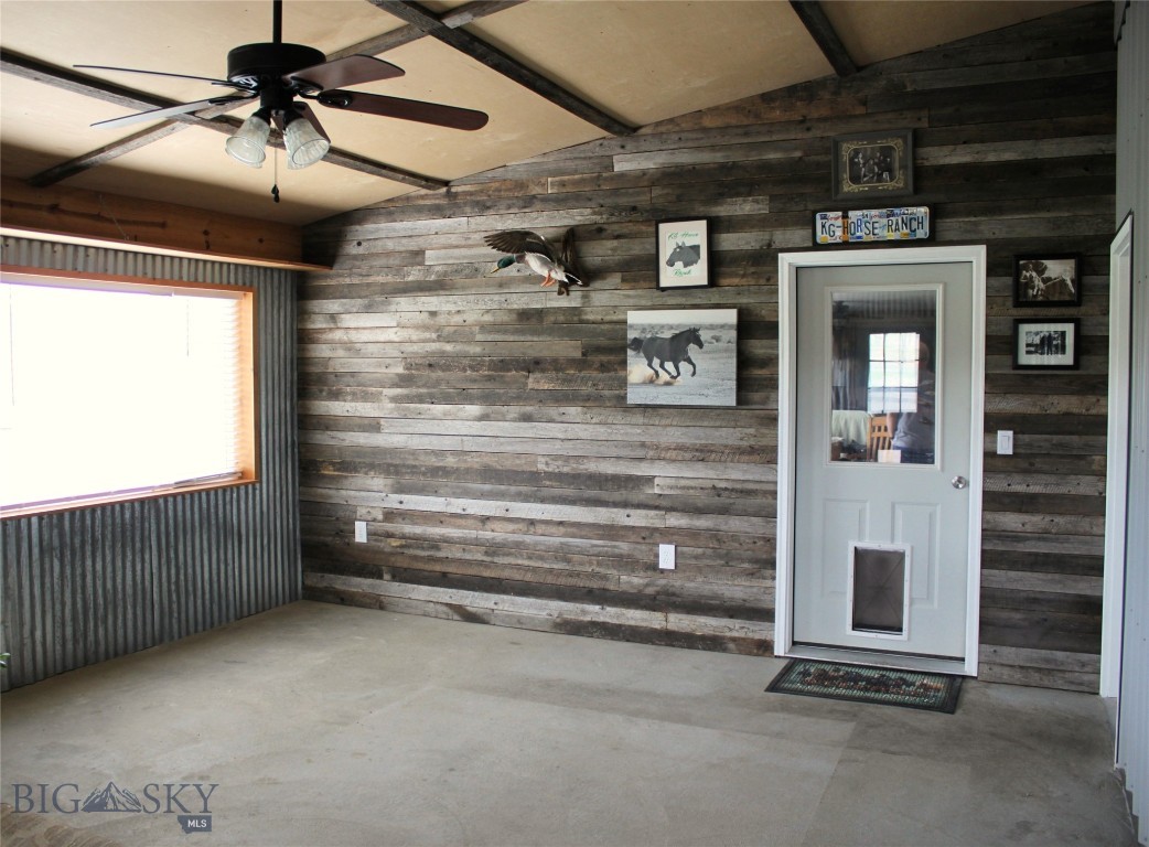 10 Lester Lane Property Photo 20