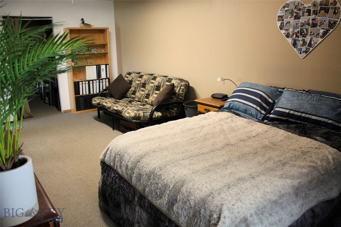 10 Lester Lane Property Photo 35