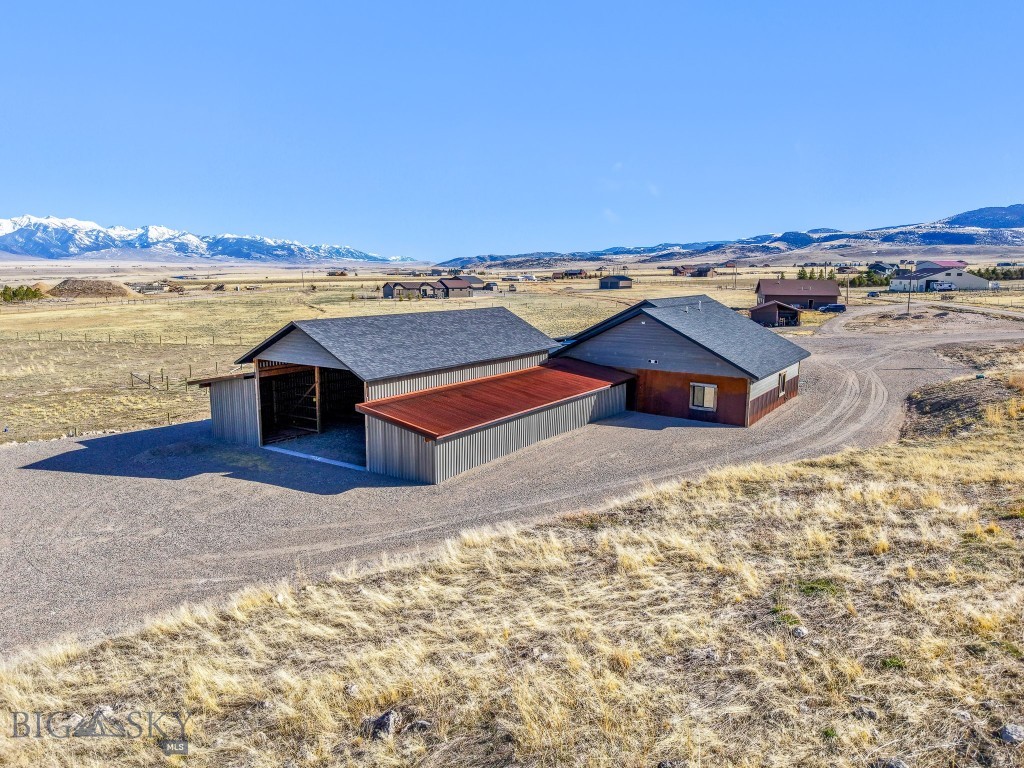 22 Red Rock Trail Property Photo 4