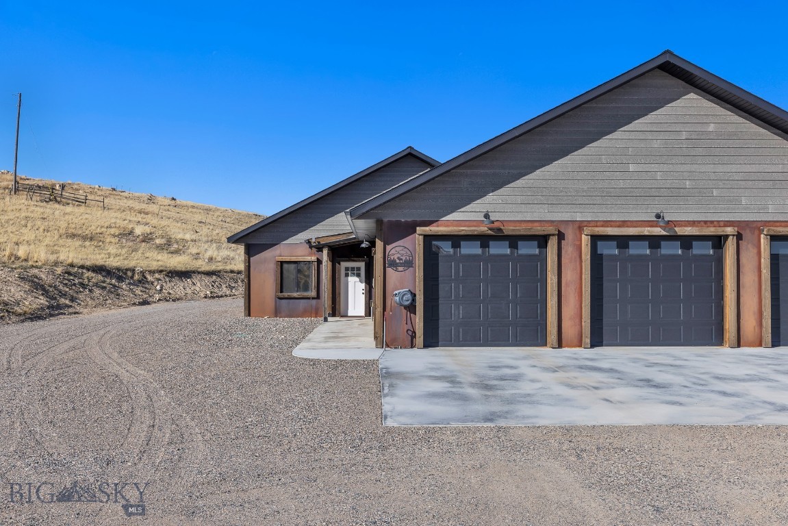 22 Red Rock Trail Property Photo 8