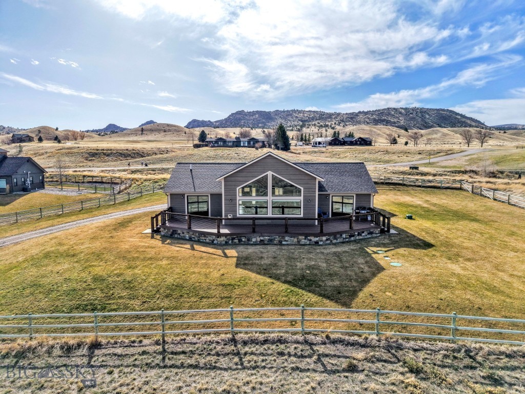 9 Cedar Court Property Photo