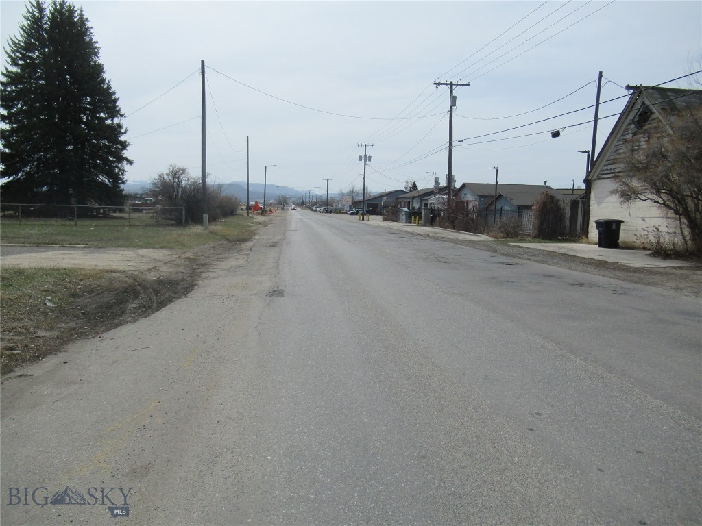 1830 Holmes Property Photo 16