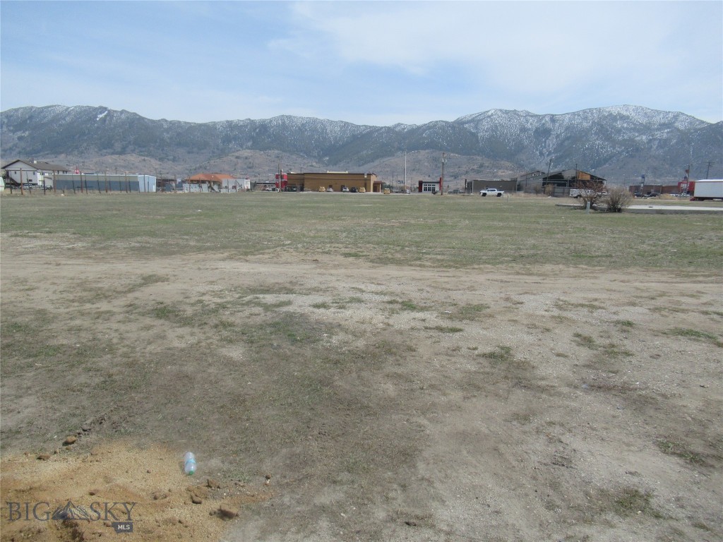 1830 Holmes Property Photo 24