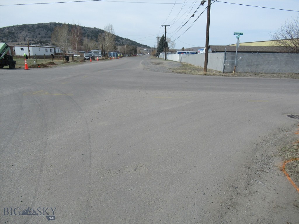 1830 Holmes Property Photo 27