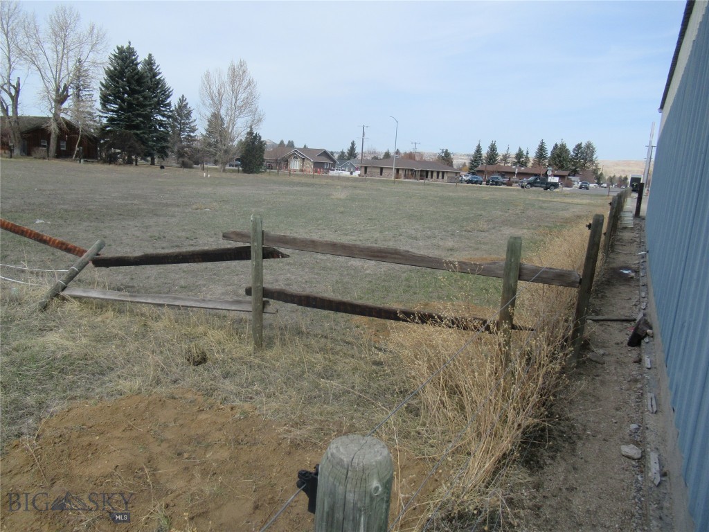 1830 Holmes Property Photo 40