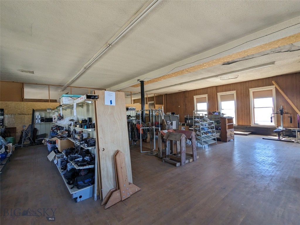 202 S Arizona Street Property Photo 18