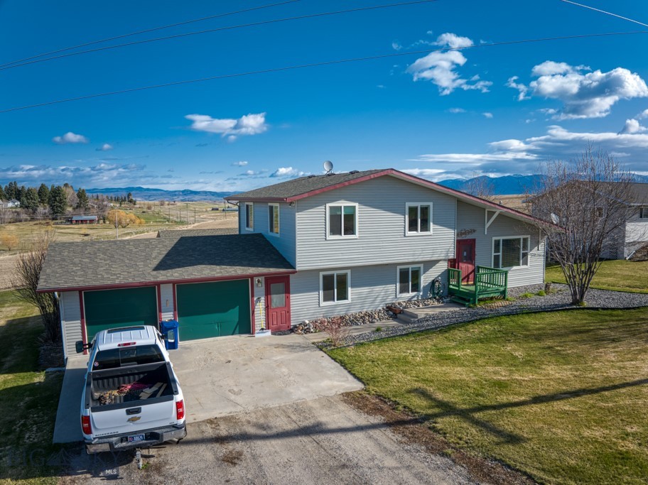 5585 W Cameron Bridge Road Property Photo 1