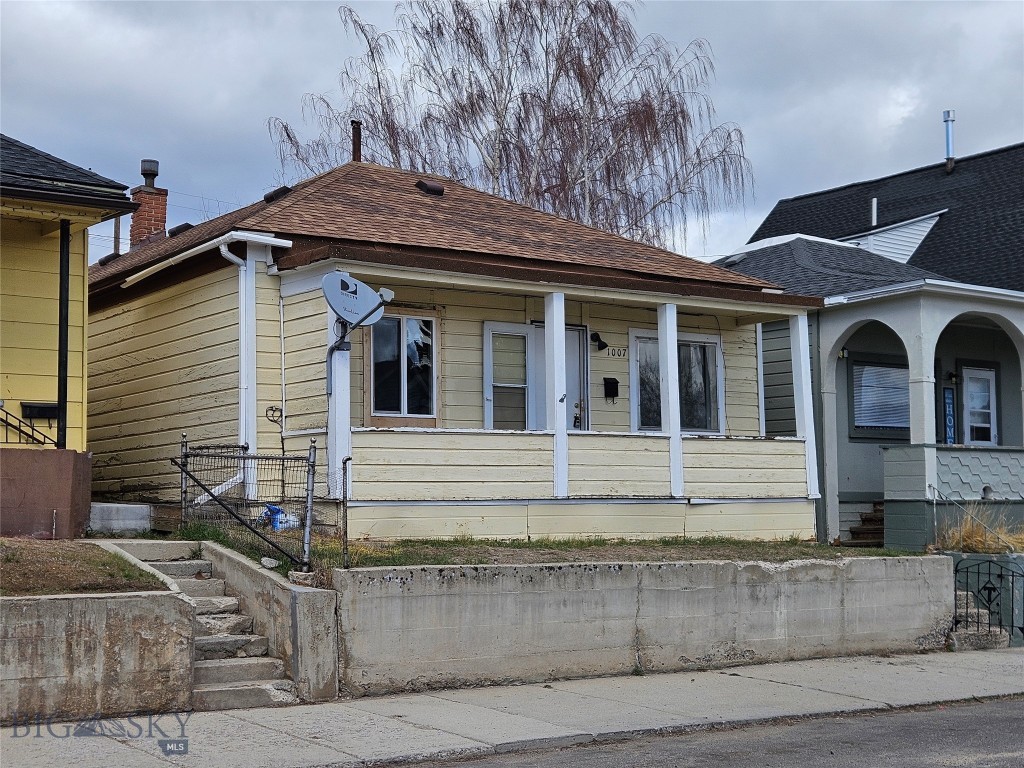 1007 Waukesha Property Photo 1