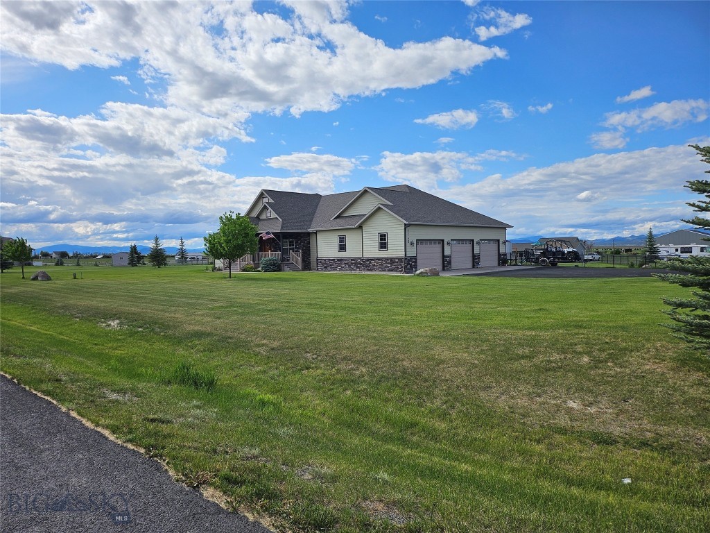 2160 Crested Wheat Loop Property Photo 2