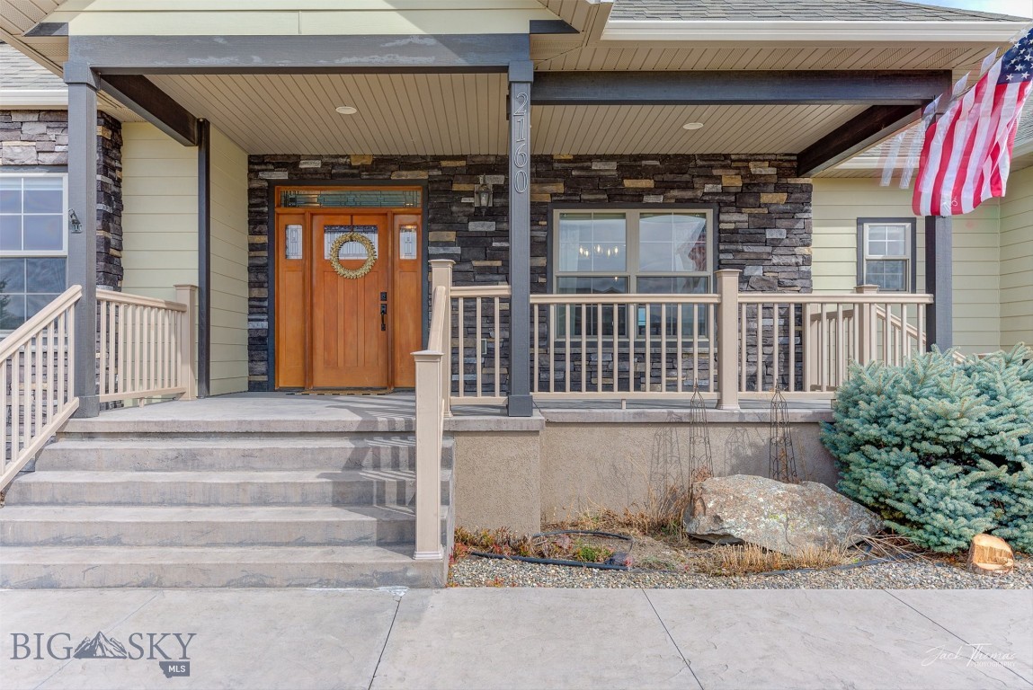 2160 Crested Wheat Loop Property Photo 7