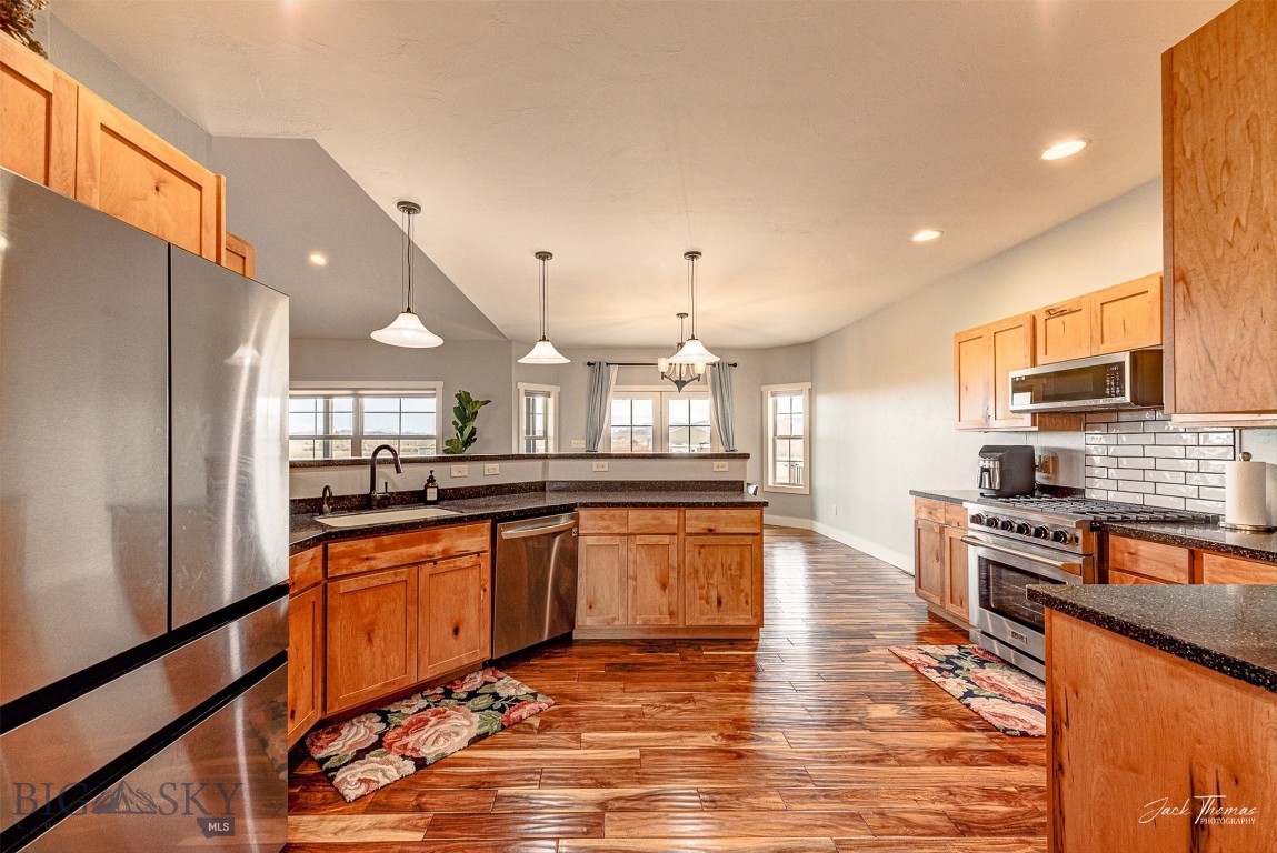 2160 Crested Wheat Loop Property Photo 15