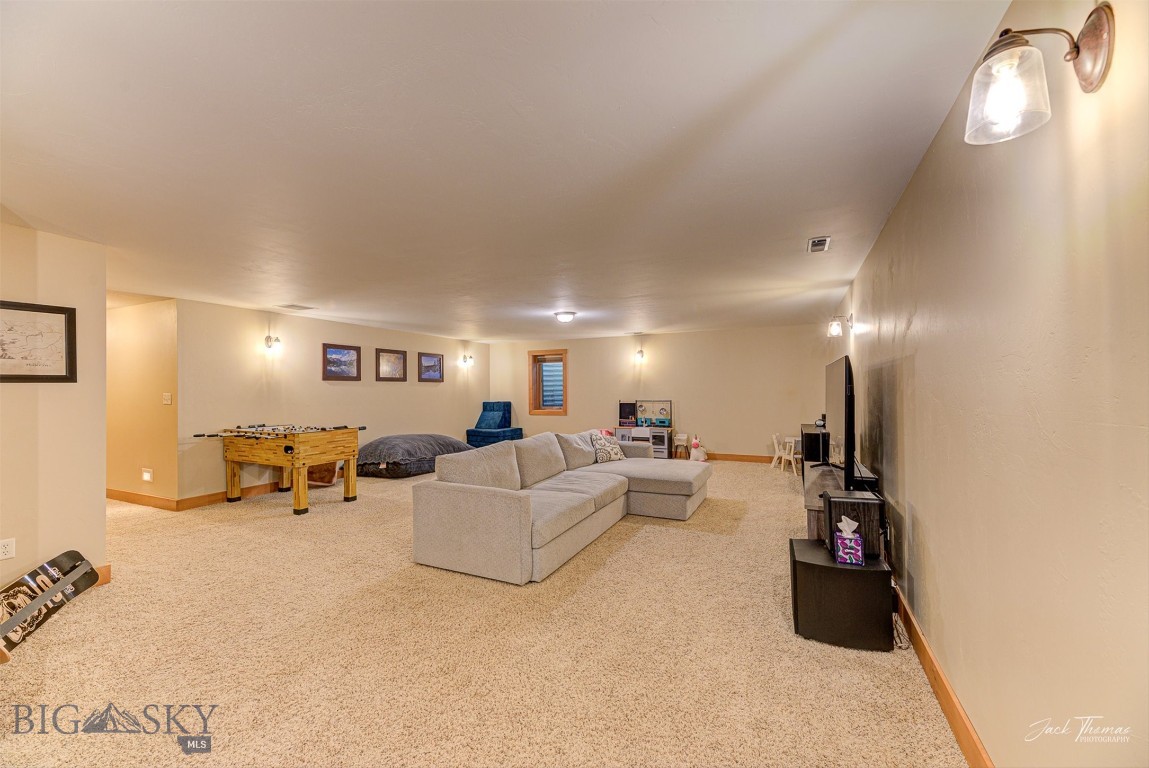 2160 Crested Wheat Loop Property Photo 33