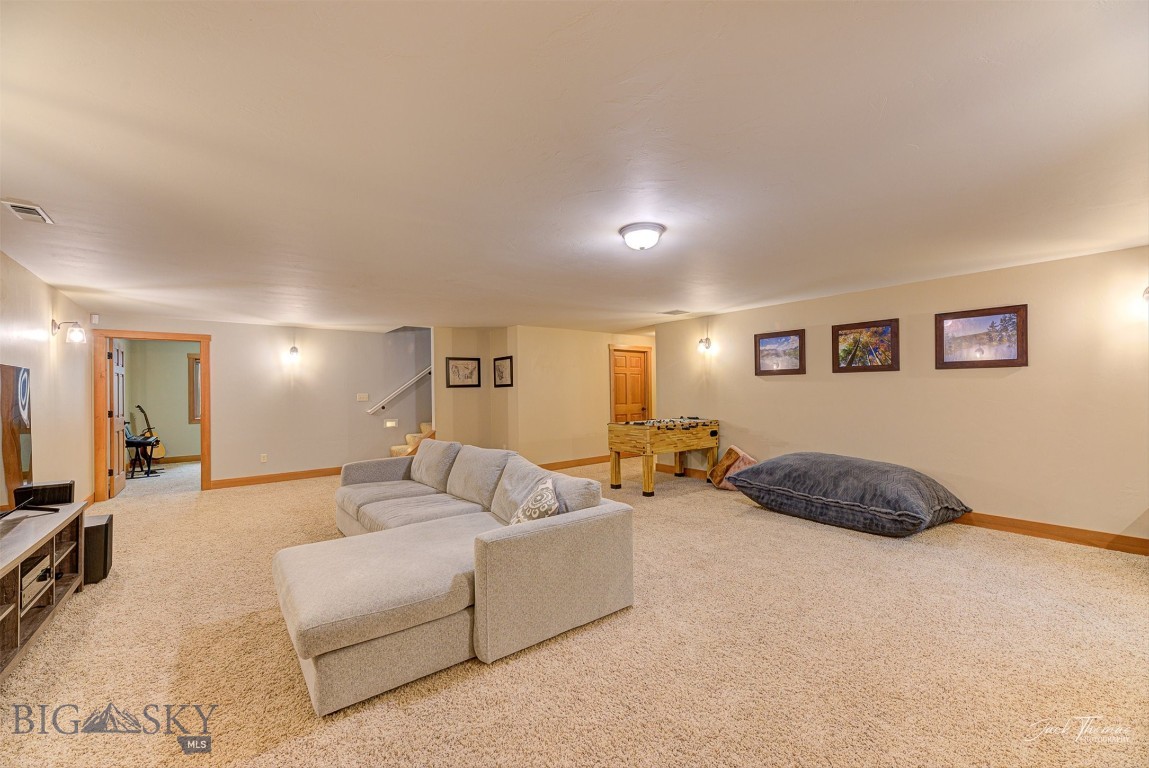 2160 Crested Wheat Loop Property Photo 34