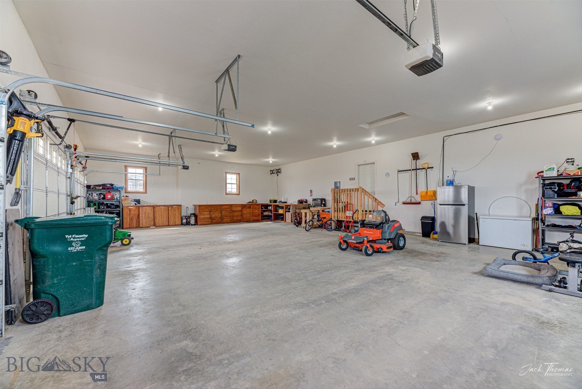 2160 Crested Wheat Loop Property Photo 43