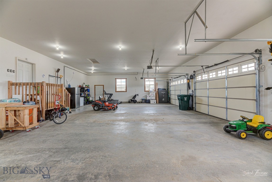 2160 Crested Wheat Loop Property Photo 44