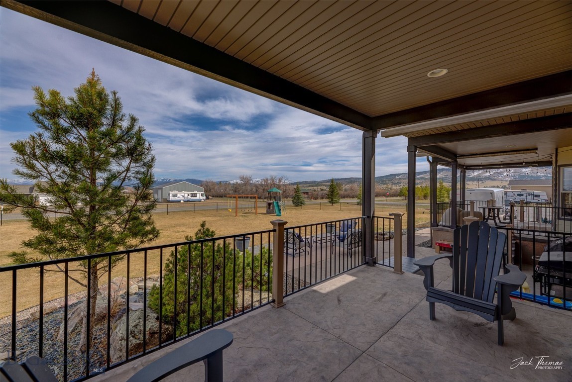 2160 Crested Wheat Loop Property Photo 48