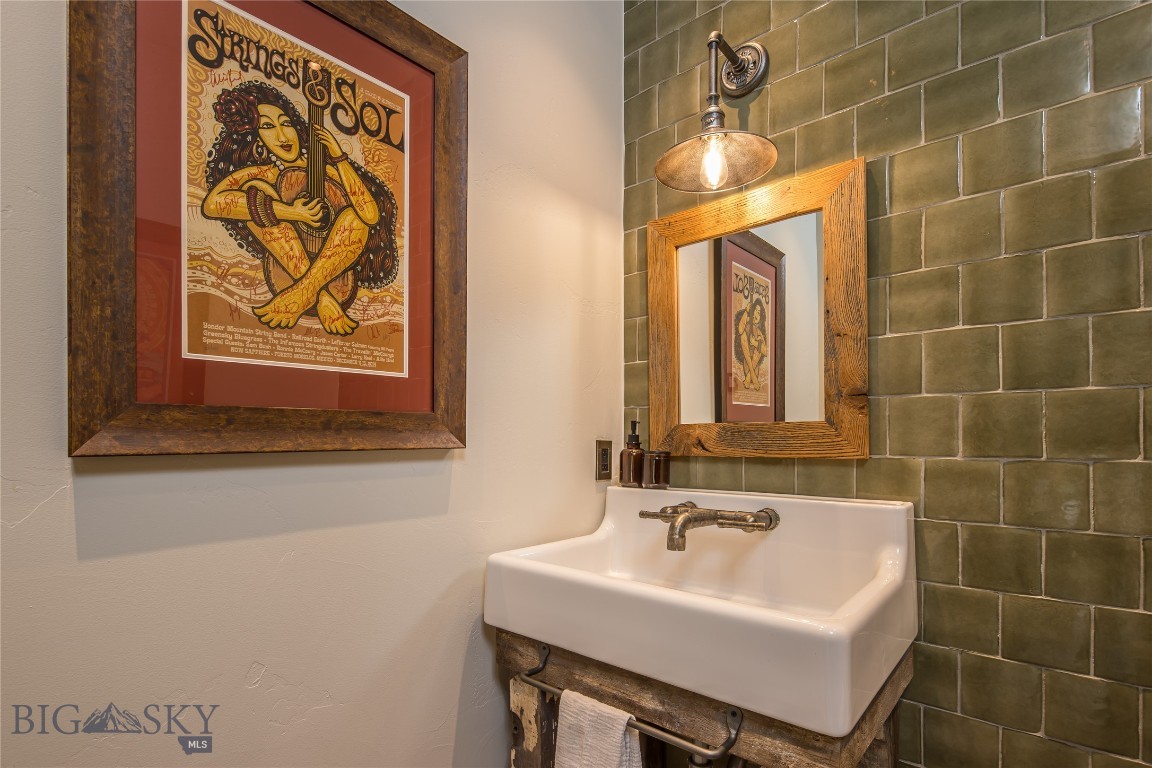 5933 Monforton School Road Property Photo 31