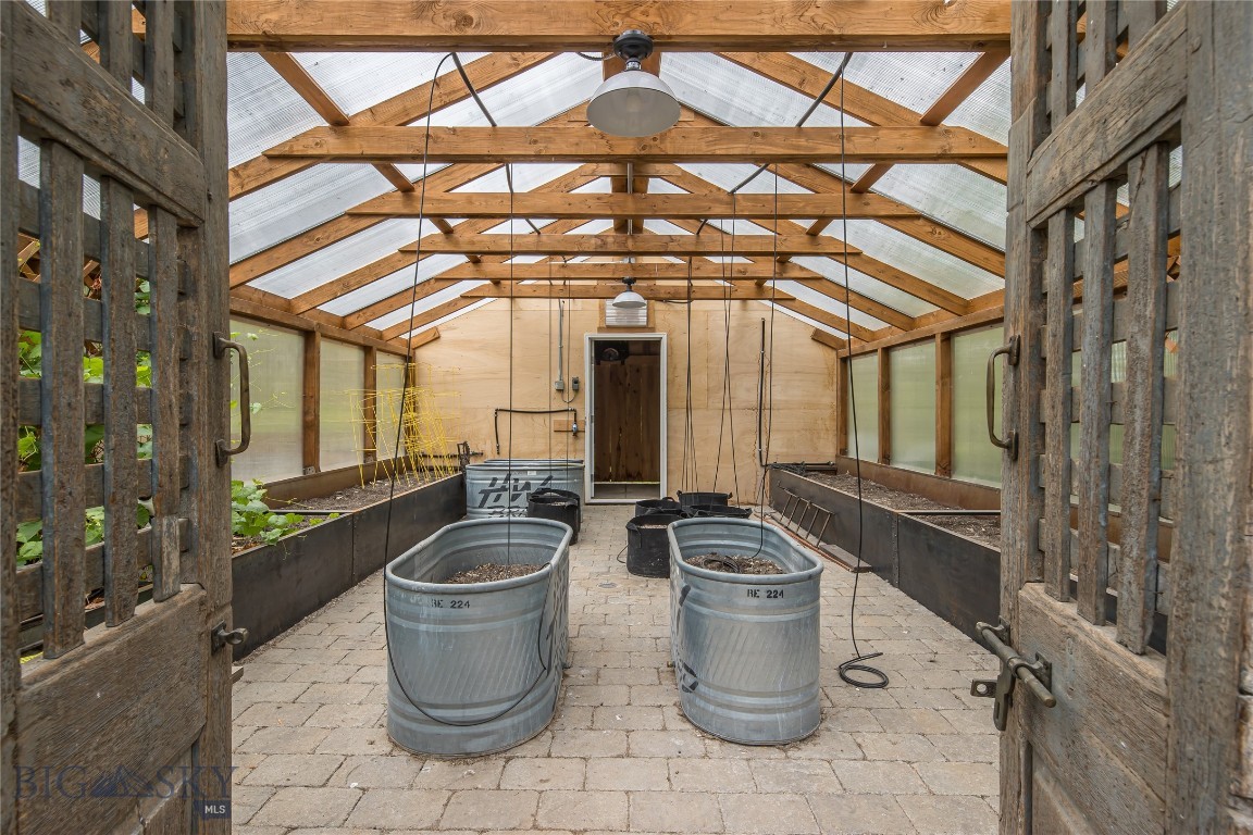 5933 Monforton School Road Property Photo 60