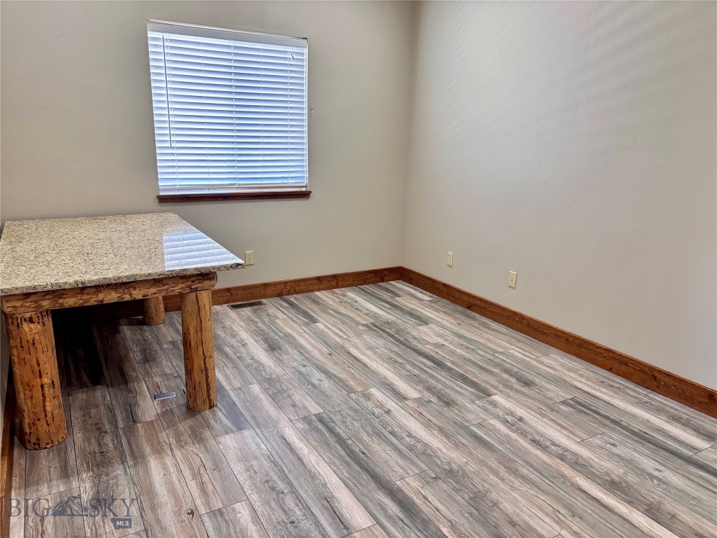 405-411 N Montana Street Property Photo 8