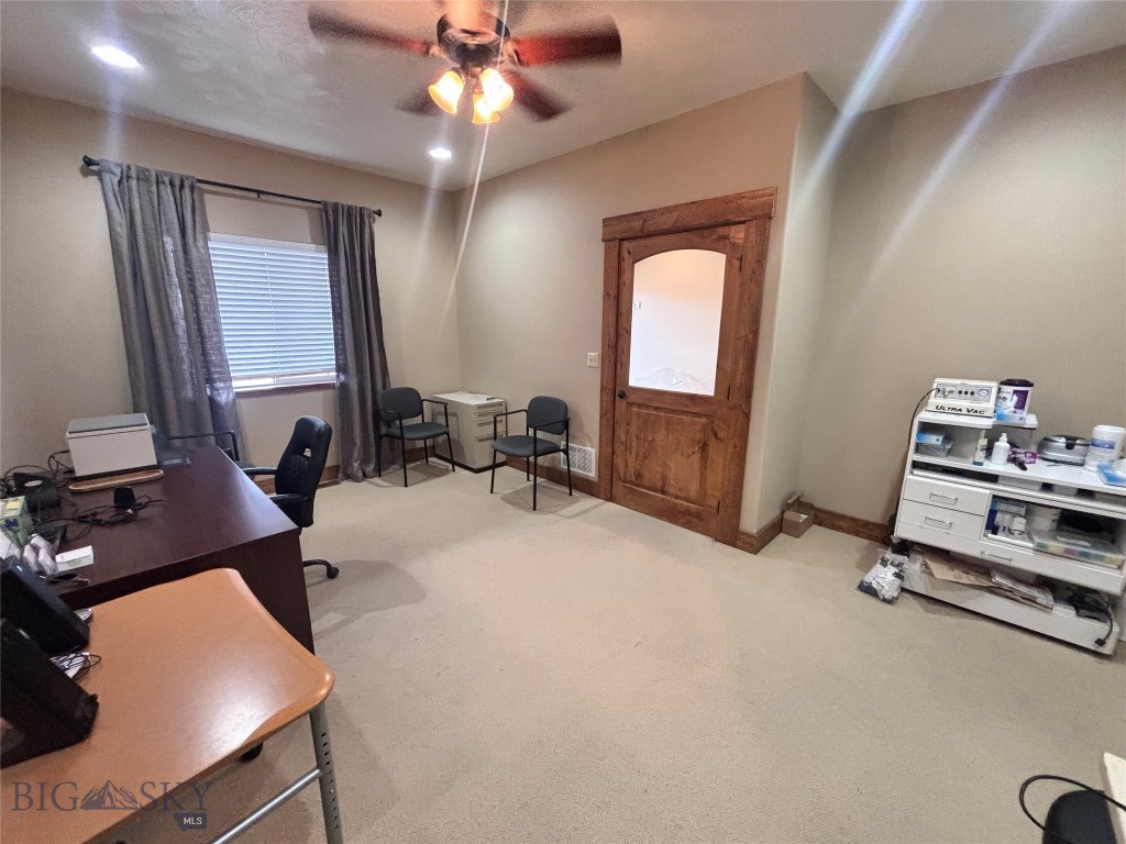 405-411 N Montana Street Property Photo 13