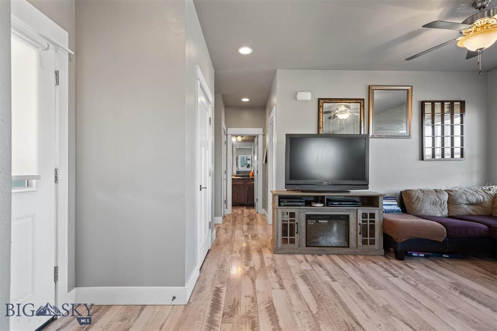 5519 Arnhem Way Property Photo 7