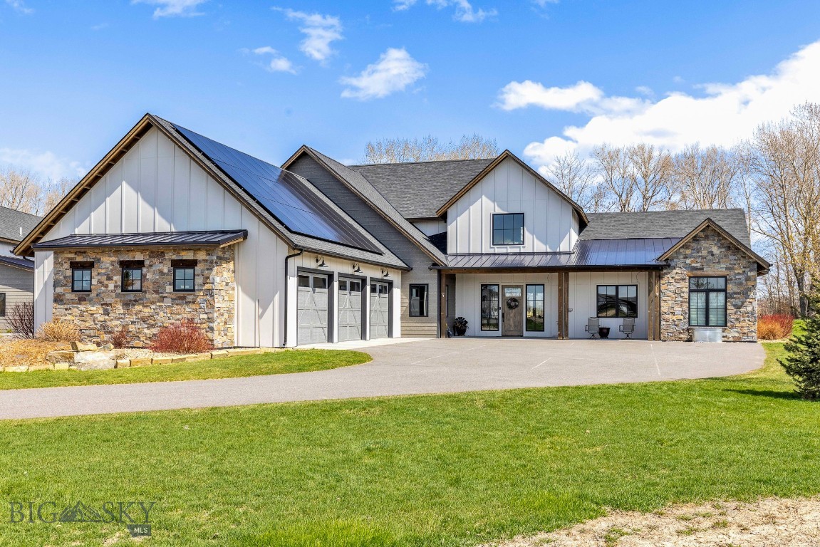 18 Moon Shadow Drive Property Photo