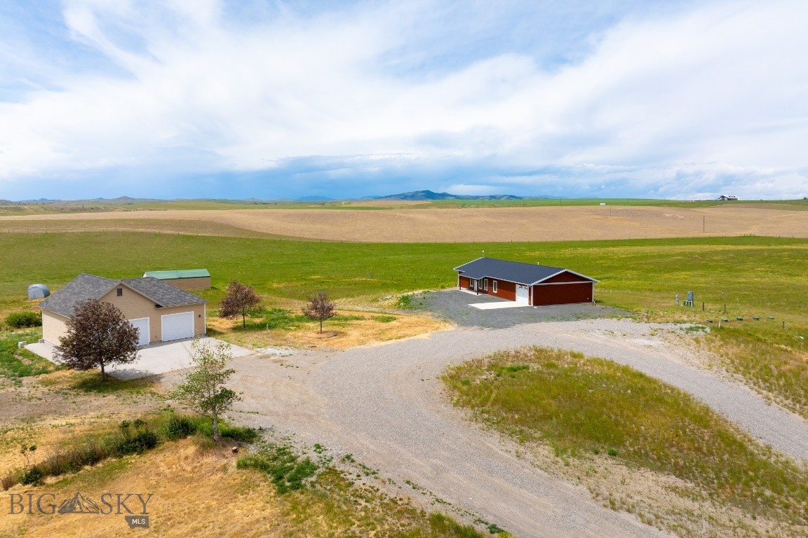 375 Price Road Property Photo