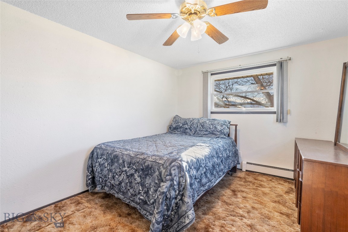 509 1st E Property Photo 36
