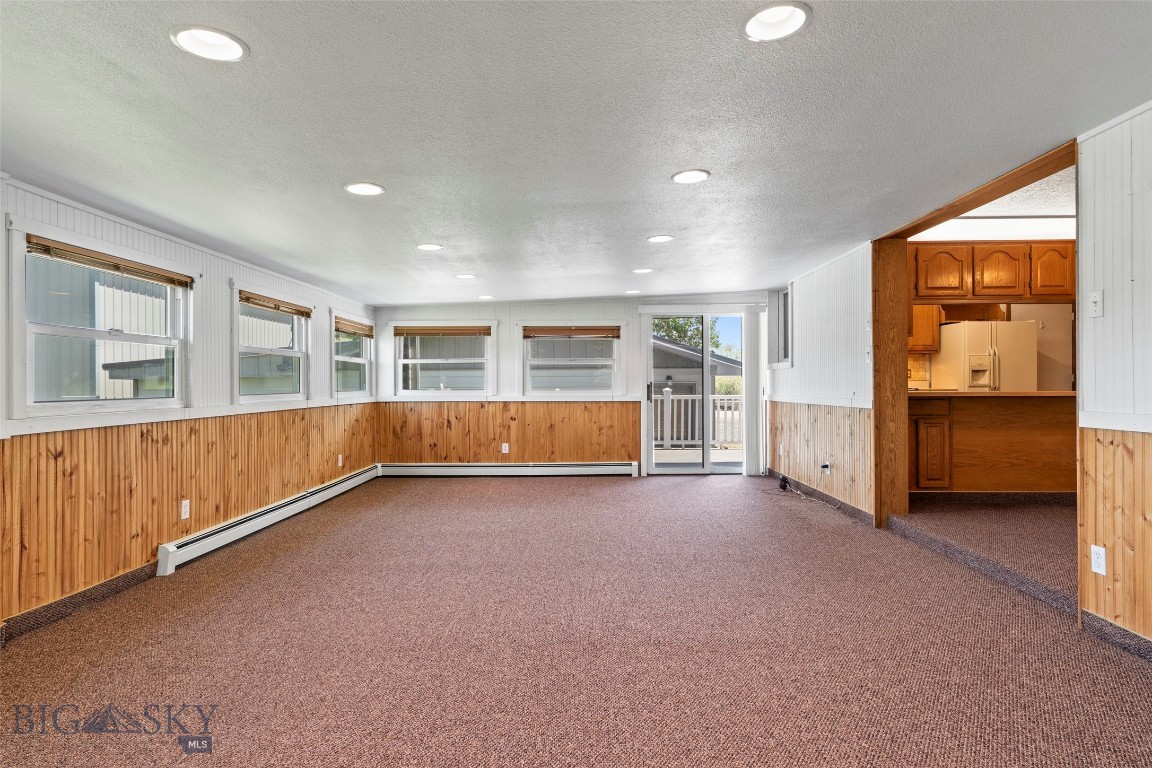 509 1st E Property Photo 62
