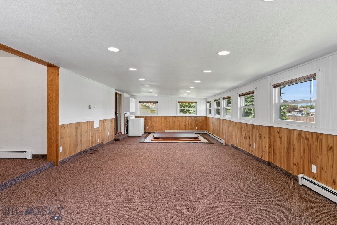 509 1st E Property Photo 63
