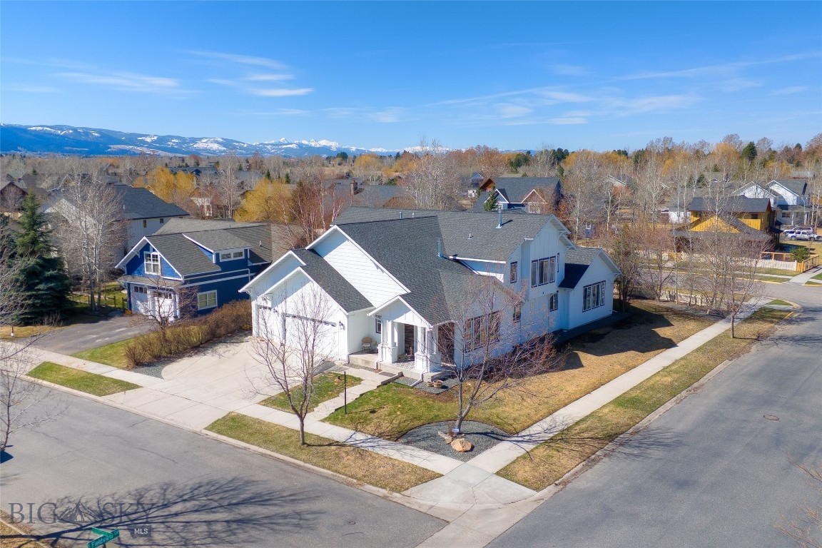 3611 Cottage Lane Property Photo 1
