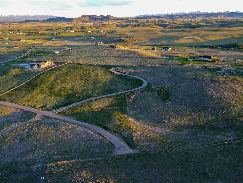 14 Morning Glory Road Property Photo