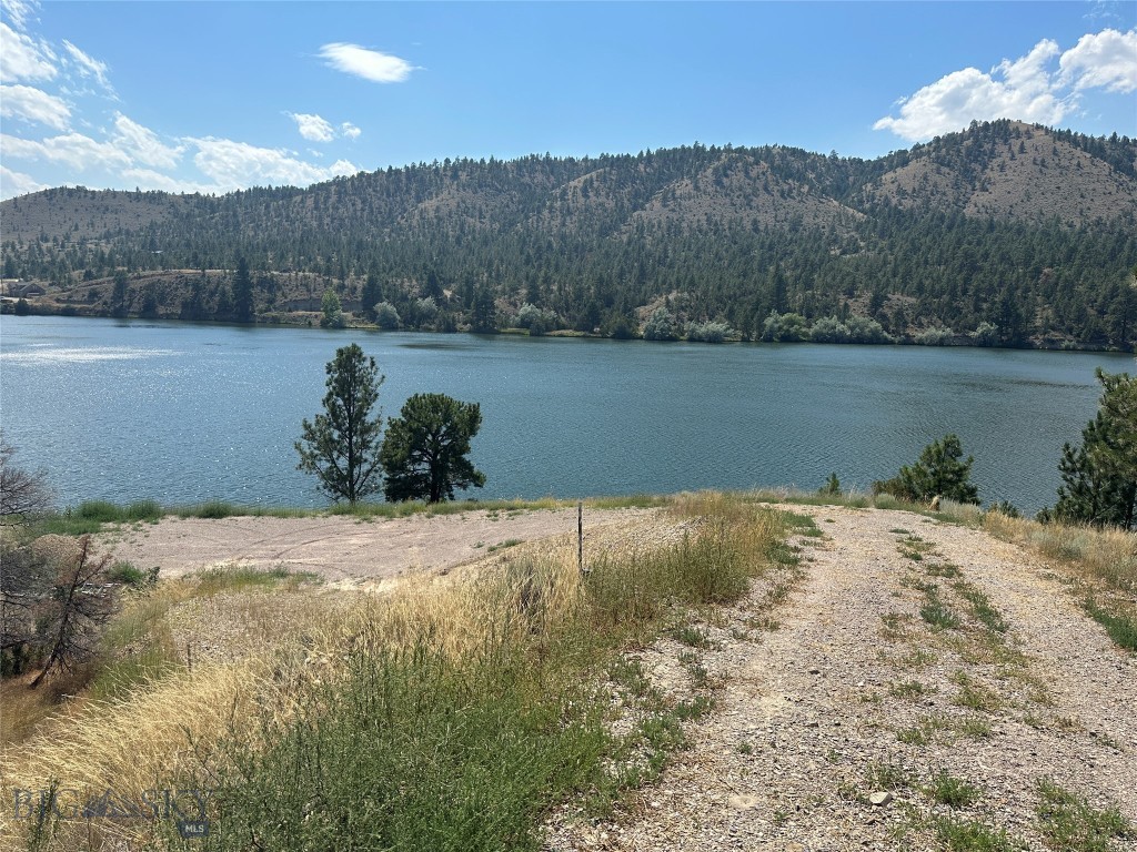 Nhn Danas Point Drive Property Photo 13