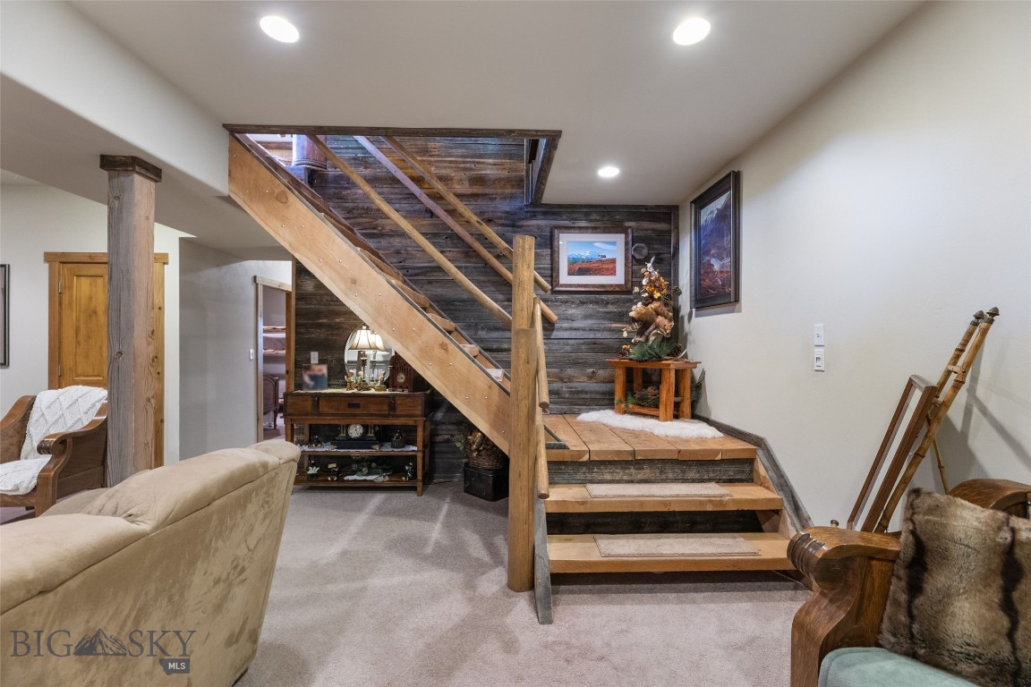 6 Browtine Ln Property Photo 71