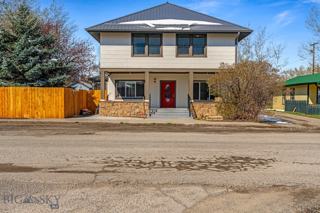 8 N Division Street