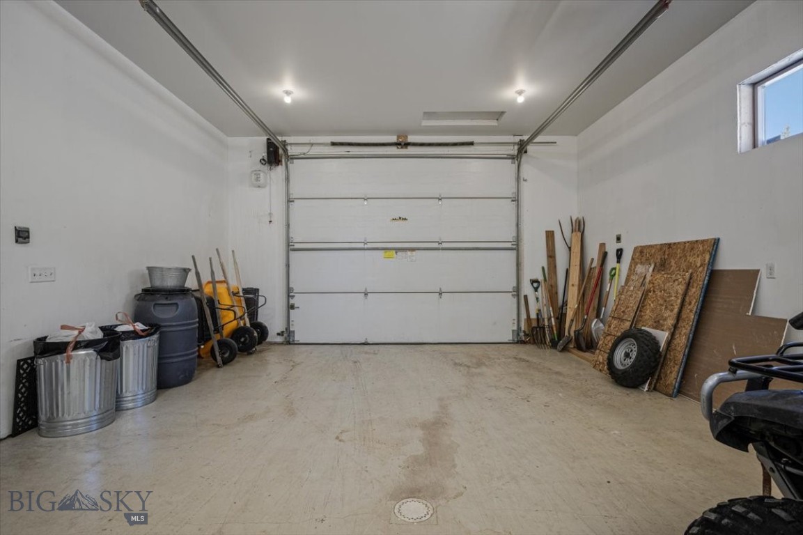 160 Jackson Creek Property Photo 21