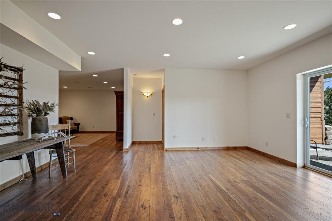 160 Jackson Creek Property Photo 44