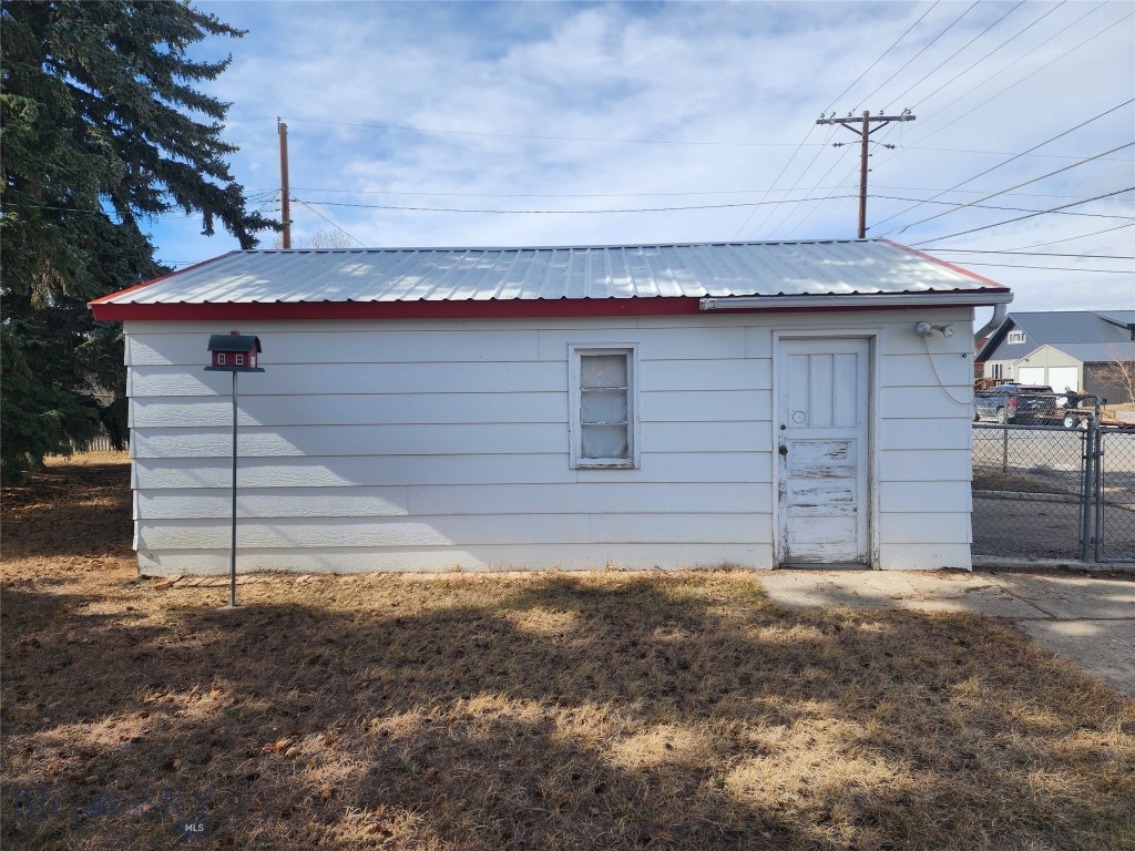 146 3rd Avenue Nw Property Photo 18