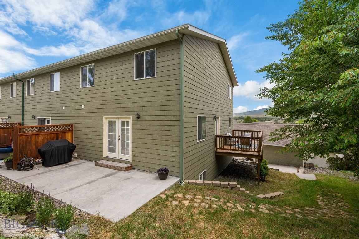 1203 Wineglass Court B Property Photo 1