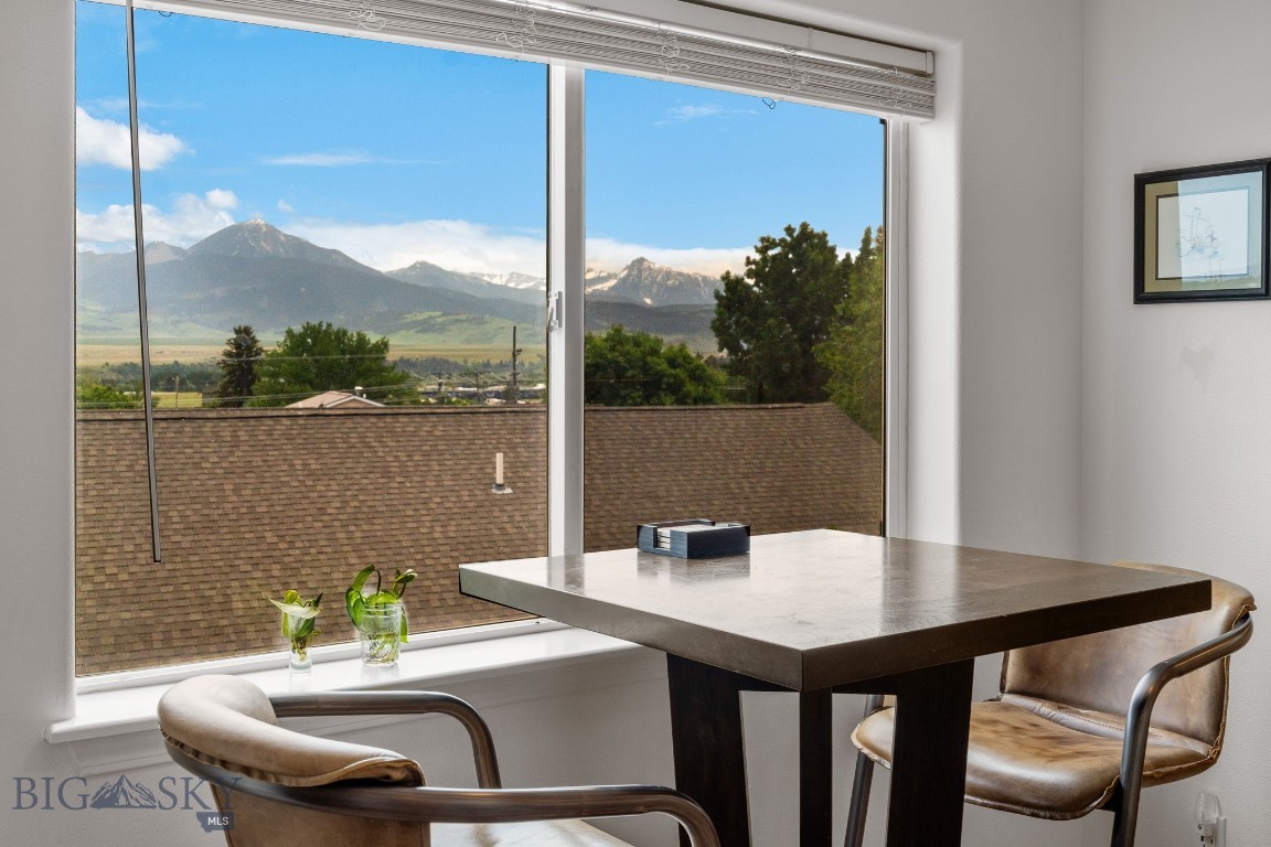 1203 Wineglass Court B Property Photo 7