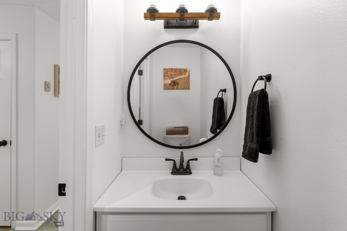 1203 Wineglass Court B Property Photo 10