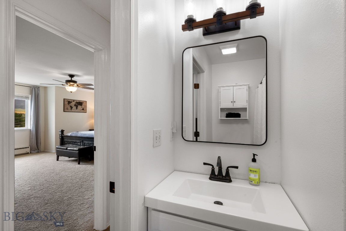 1203 Wineglass Court B Property Photo 16