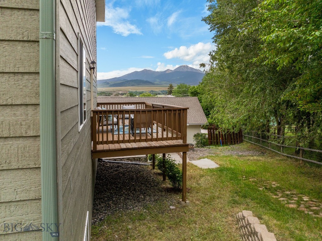 1203 Wineglass Court B Property Photo 21