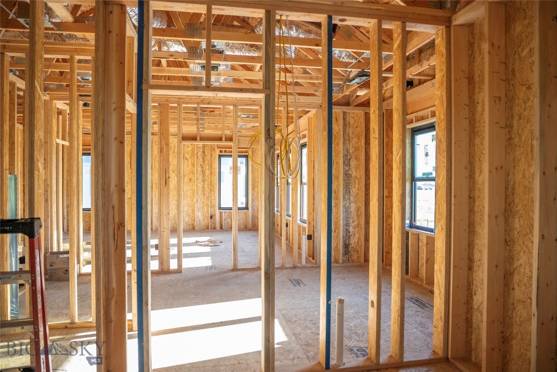 220 Creekbank Loop Property Photo 4