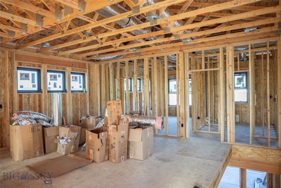 220 Creekbank Loop Property Photo 10